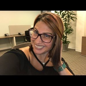 Meet your Posher, Angie